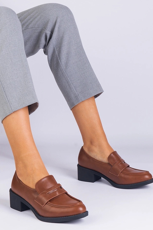 Brązowe półbuty damskie z ekoskóry na...