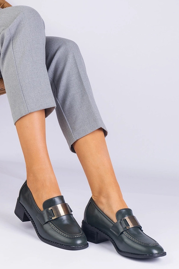 Zielone półbuty damskie na...