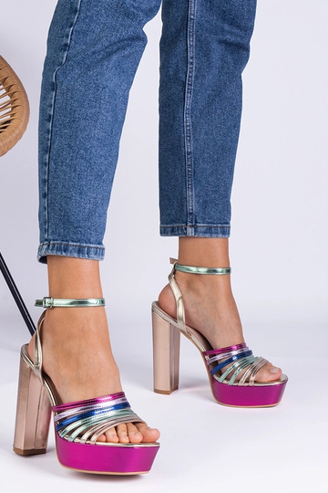 Wielokolorowe masywne... 2