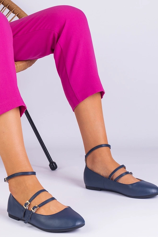 Granatowe balerinki z ekoskóry ze... Granatowe balerinki z ekoskóry ze...