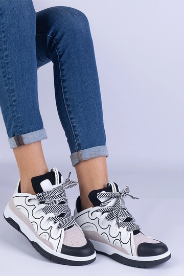 White trainers Justar
