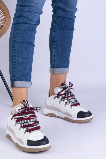 Białe sneakersy damskie z... 2