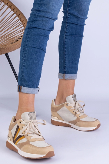 Brązowe sneakersy damskie na ukrytym koturnie Ninella 2