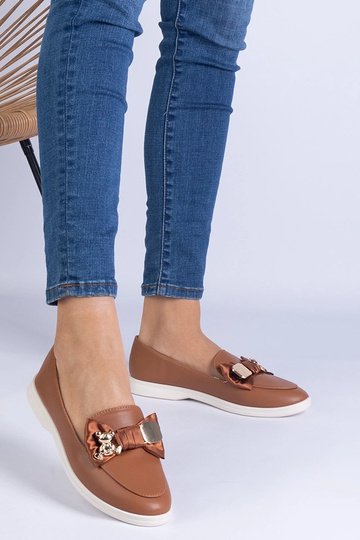 Brązowe mokasyny zdobione... 2