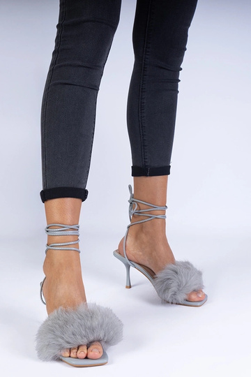 Szare sandałki na szpilce z... 2