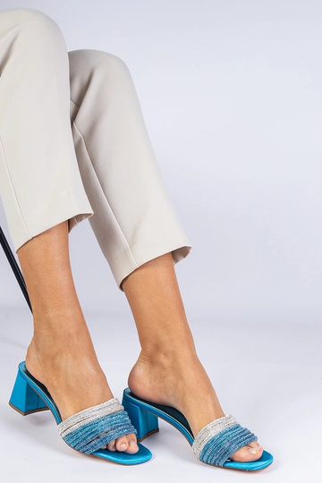 Niebieskie eleganckie...