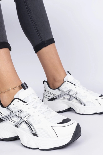 Czarne sneakersy damskie na... 2