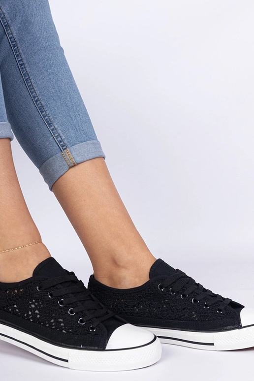 Czarne trampki damskie ażurowe Saha