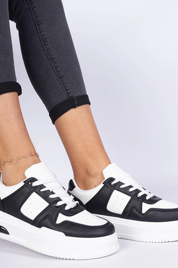 Czarno-białe sneakersy damskie na grubej podeszwie Rossio