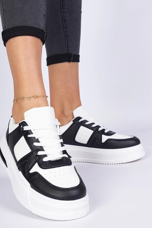 Czarno-białe sneakersy damskie na... Czarno-białe sneakersy damskie na...