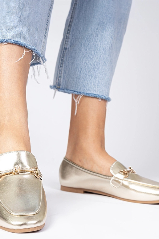 Złote mokasyny z ozdobą i cyrkoniami...