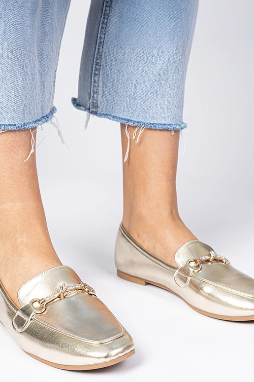 Złote mokasyny z ozdobą i cyrkoniami...