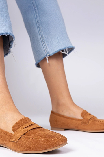 Brązowe eleganckie mokasyny...