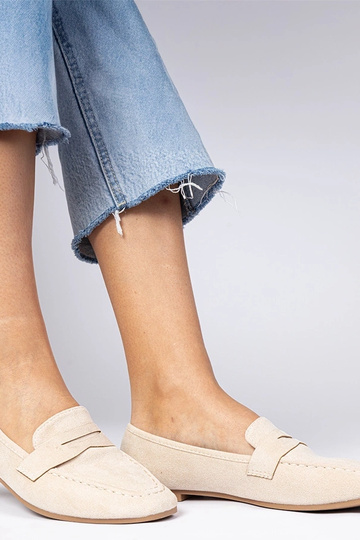 Beżowe eleganckie mokasyny...