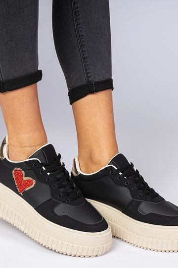 Czarne sneakersy damskie z brokatowym serduszkiem Laira
