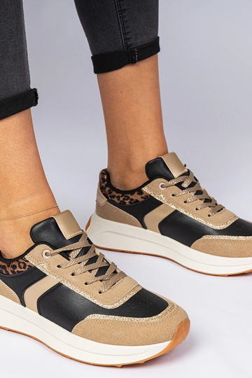 Czarne sneakersy damskie z brokatem a dodatkiem o zwierzęcym wzorze Markuta