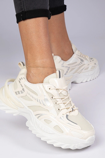 Beżowe sneakersy sportowe... 2