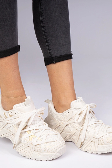 Beżowe sneakersy na... 2