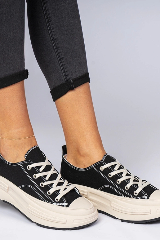 Czarne damskie trampki materiałowe...