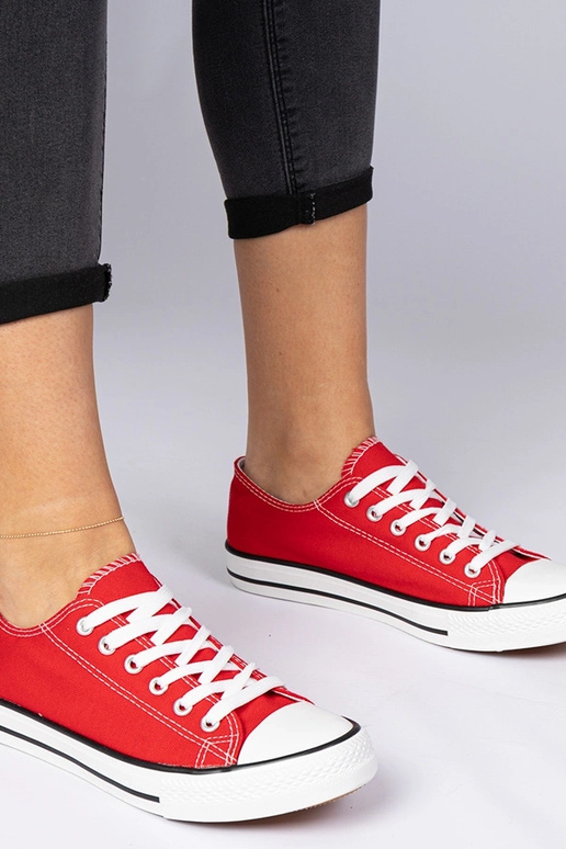 Czerwone klasyczne damskie trampki... Czerwone klasyczne damskie trampki...