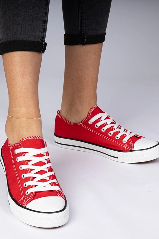 Czerwone klasyczne damskie trampki... Czerwone klasyczne damskie trampki...