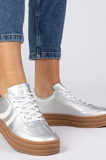 Srebrne sneakersy trampki damskie sportowe na platformie Melly 2