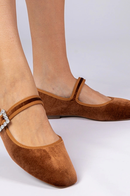 Brązowe damskie balerinki welurowe z... Brązowe damskie balerinki welurowe z...