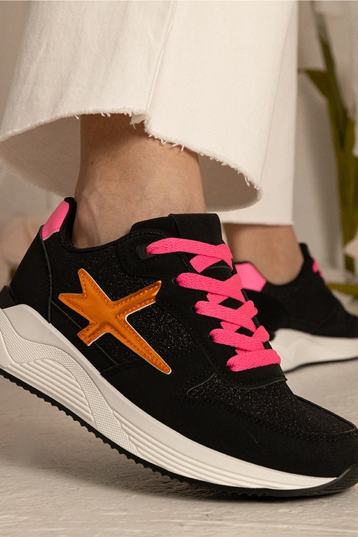 Czarne sneakersy damskie sportowe z... Czarne sneakersy damskie sportowe z...