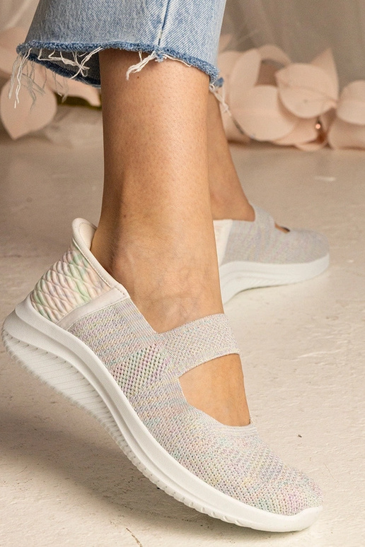 Kolorowe tenisówki na tłoczonej... Kolorowe tenisówki na tłoczonej...