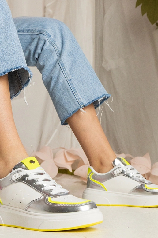 Srebrne sneakersy damskie z neonowym... Srebrne sneakersy damskie z neonowym...