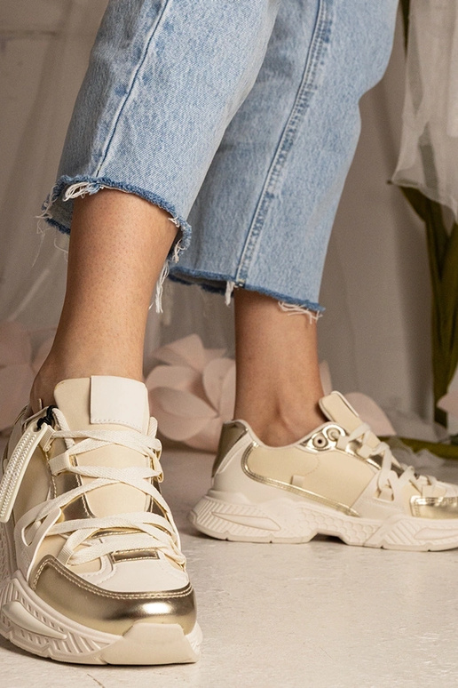 Beżowe sneakersy damskie na masywnej... Beżowe sneakersy damskie na masywnej...