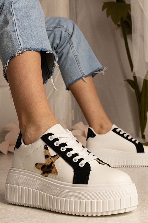 Biało-czarne sneakersy zdobione... Biało-czarne sneakersy zdobione...