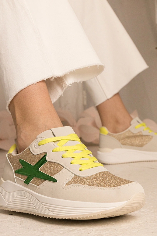 Beżowe sneakersy damskie sportowe z... Beżowe sneakersy damskie sportowe z...