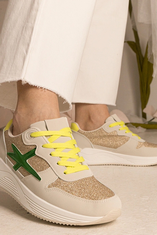 Beżowe sneakersy damskie sportowe z... Beżowe sneakersy damskie sportowe z...