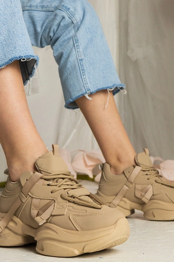 Brązowe sneakersy damskie...