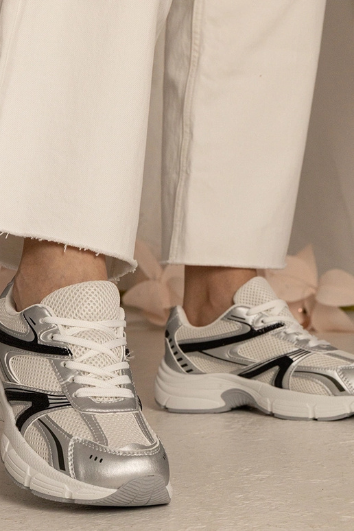 Srebrne sneakersy damskie sportowe z... Srebrne sneakersy damskie sportowe z...