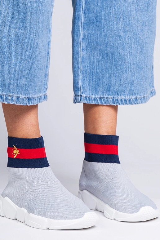 Szare sportowe sneakersy ze... Szare sportowe sneakersy ze...