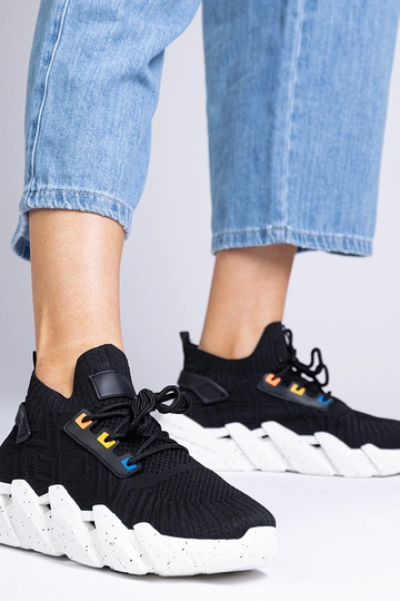 Czarne sportowe sneakersy...