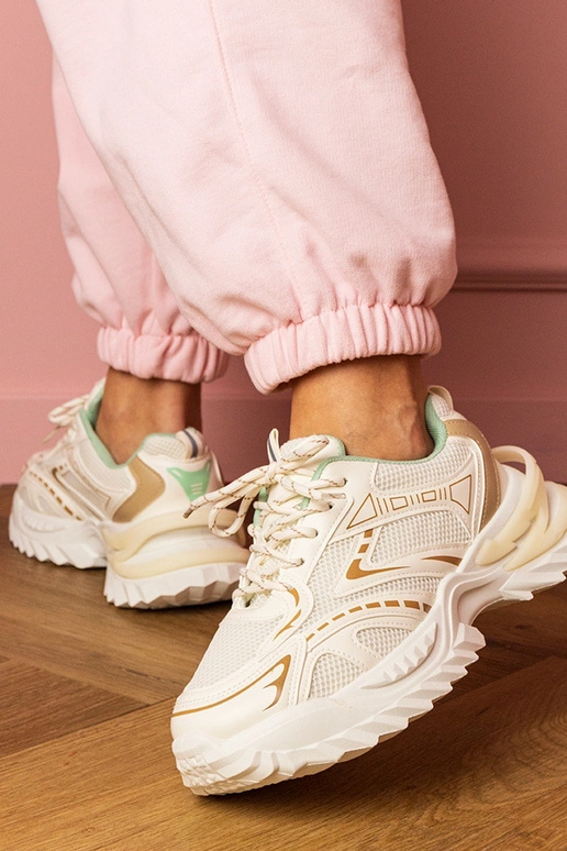 Beżowe sneakersy sportowe na grubej... Beżowe sneakersy sportowe na grubej...