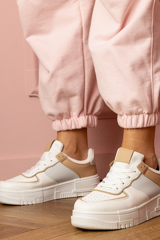 Biało-beżowe sneakersy sportowe na... Biało-beżowe sneakersy sportowe na...