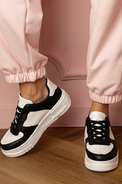 Czarne sneakersy sportowe na...