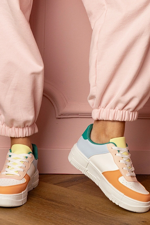 Pomarańczowe sneakersy sportowe na...