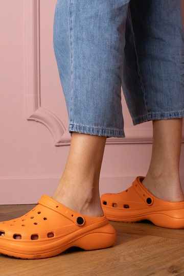 Pomarańczowe zabudowane... 2