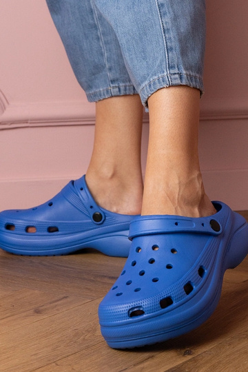 Niebieskie zabudowane... 2