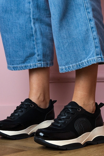 Czarne sportowe sneakersy damskie Wener