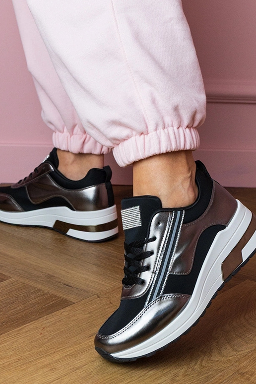 Czarne sneakersy z cyrkoniami i... Czarne sneakersy z cyrkoniami i...