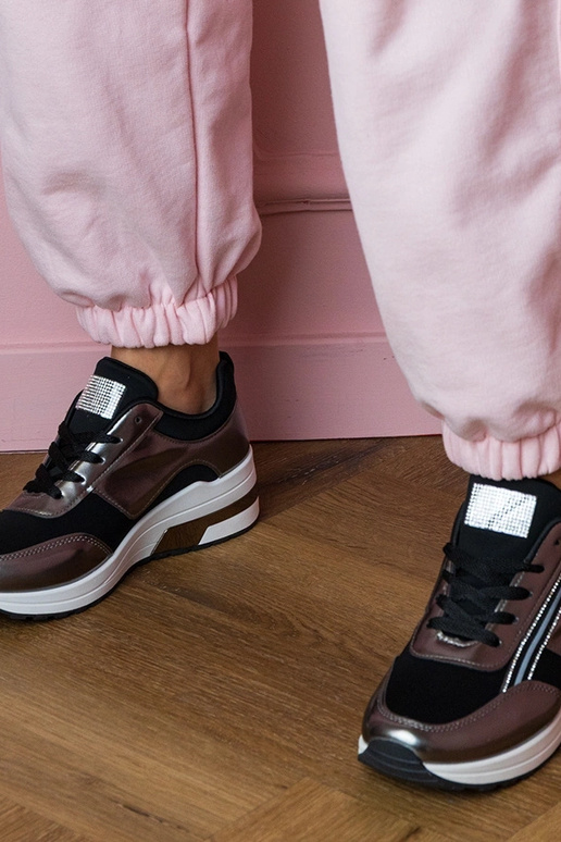 Czarne sneakersy z cyrkoniami i... Czarne sneakersy z cyrkoniami i...