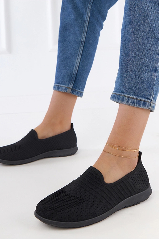 Czarne damskie tenisówki Saris