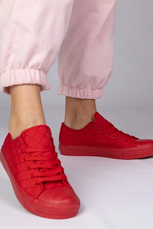 Czerwone klasyczne trampki pikowane...