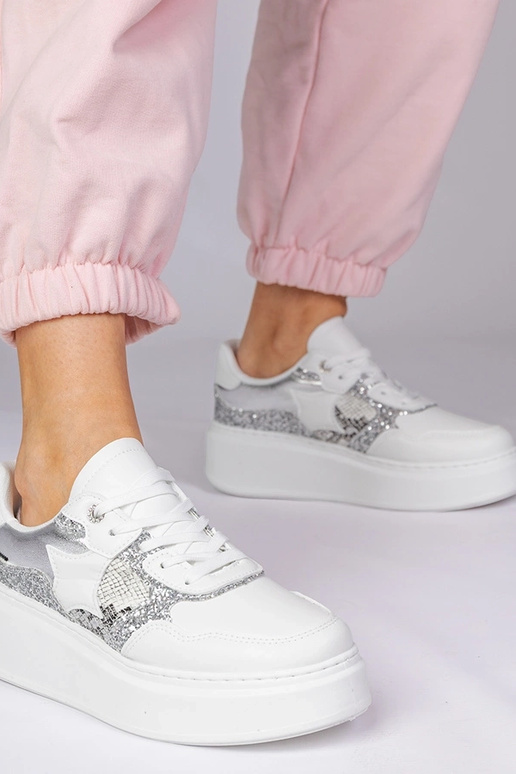 Białe sneakersy z brokatem i...